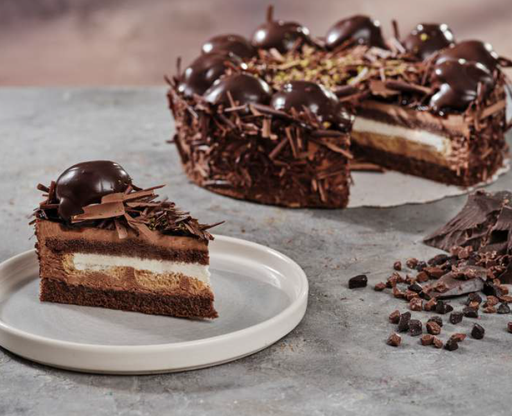 [Y100281] Siyah Profiterollu Pasta - Cake